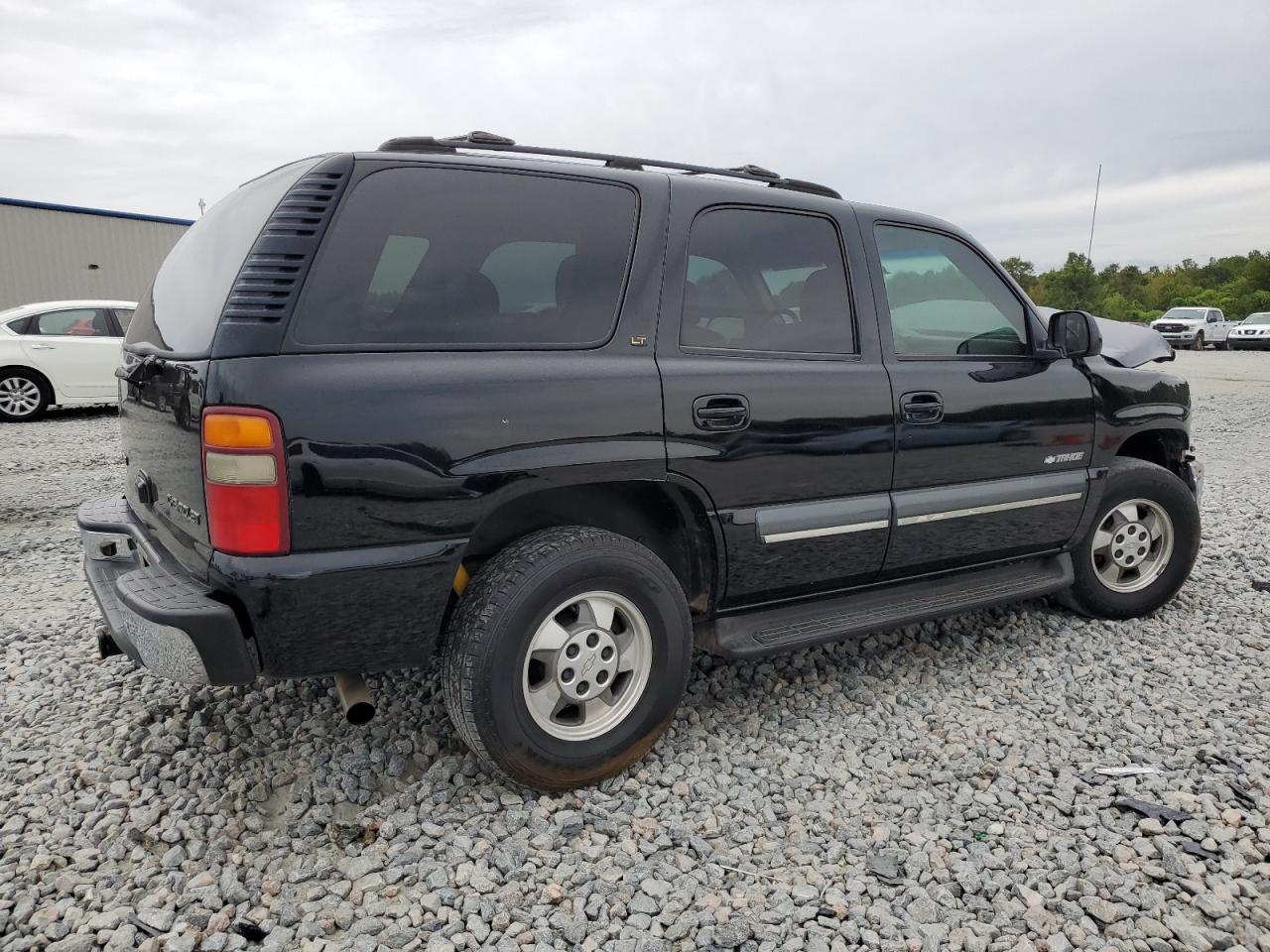 2003 Chevrolet Tahoe - Image 3