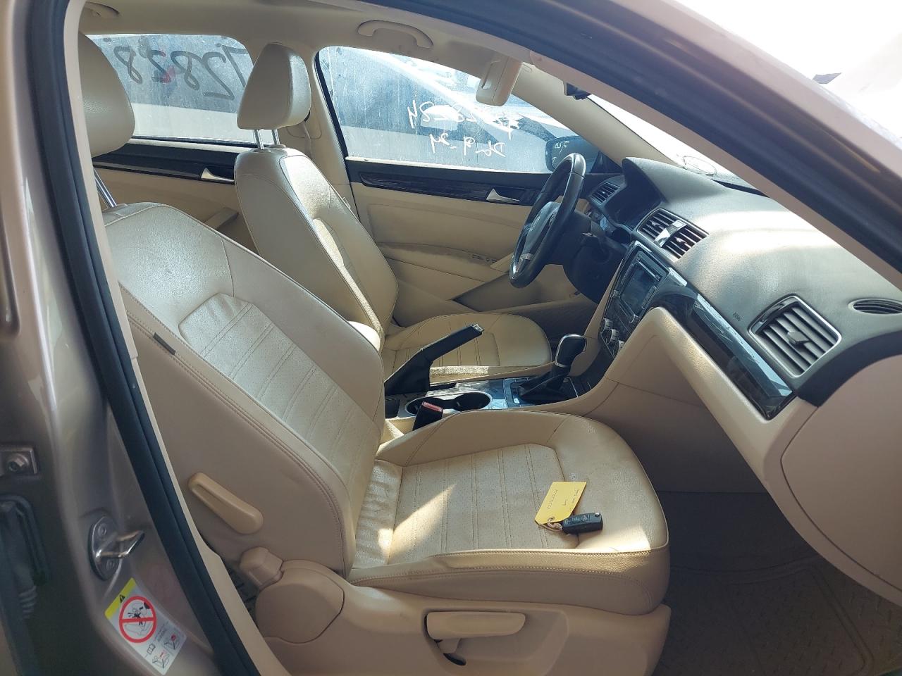 WVWCR7A39FC045921 - 2015 Volkswagen PASSAT - #72828224