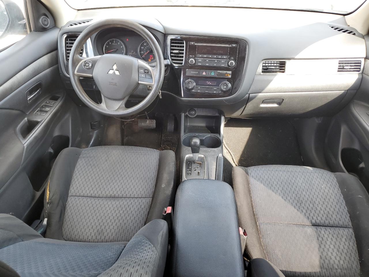 JA4AD2A3XEZ004048 2014 Mitsubishi Outlander Es