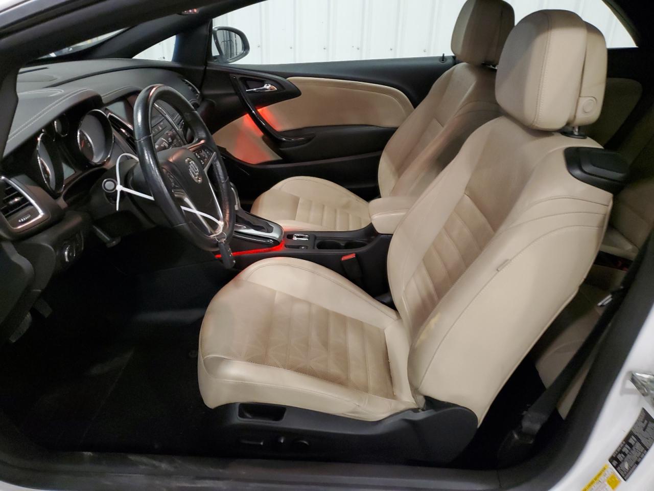 W04WH3N56HG003913 2017 Buick Cascada Premium