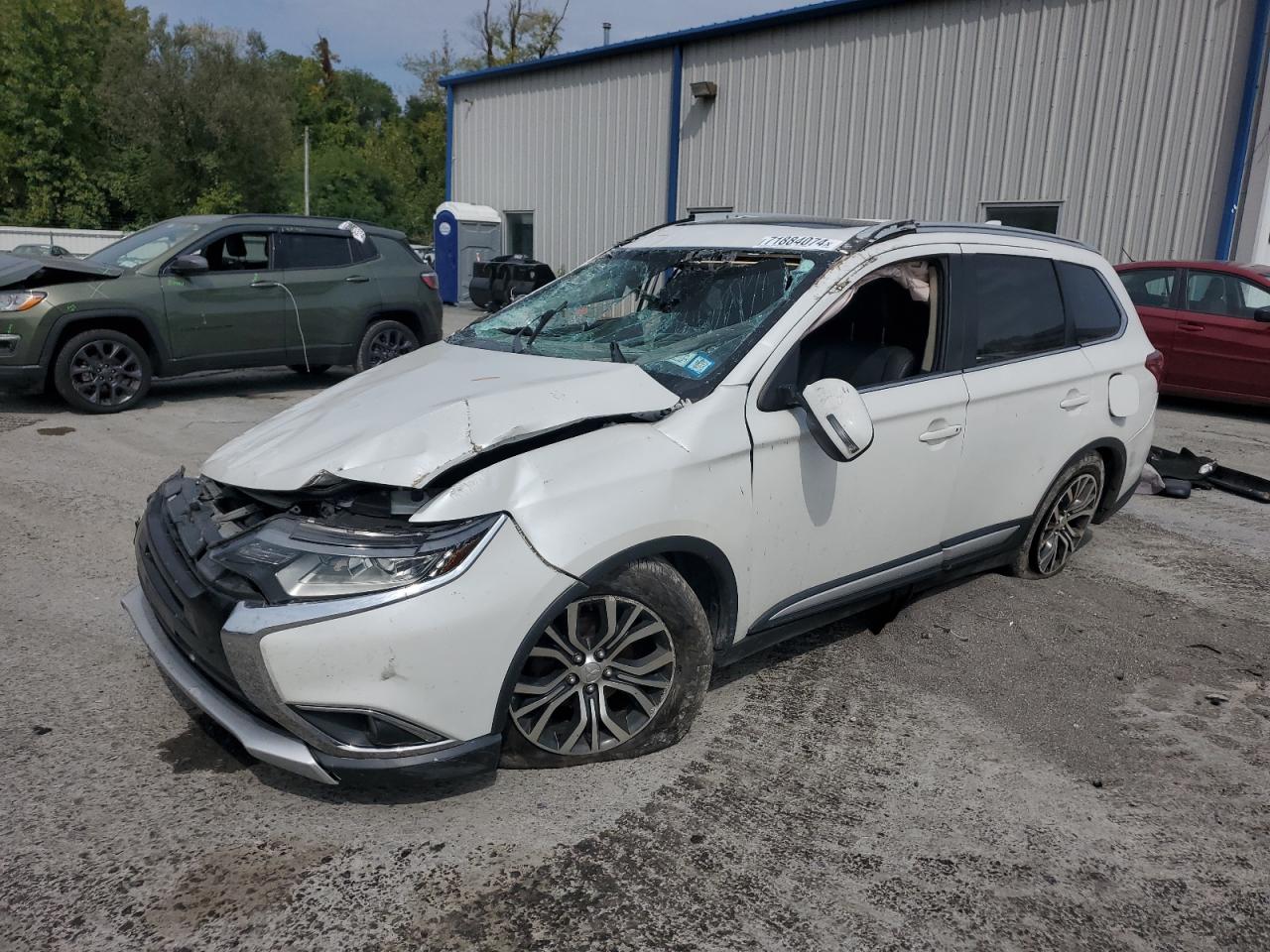 2017 Mitsubishi Outlander - Image 1