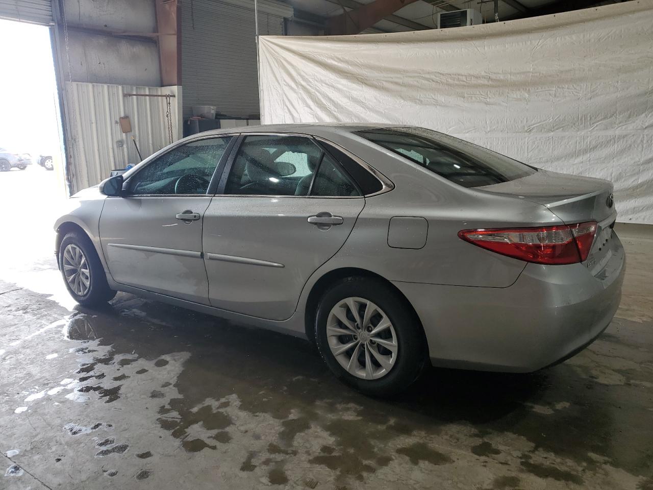 VIN 4T4BF1FK5GR578914 2016 TOYOTA CAMRY no.2