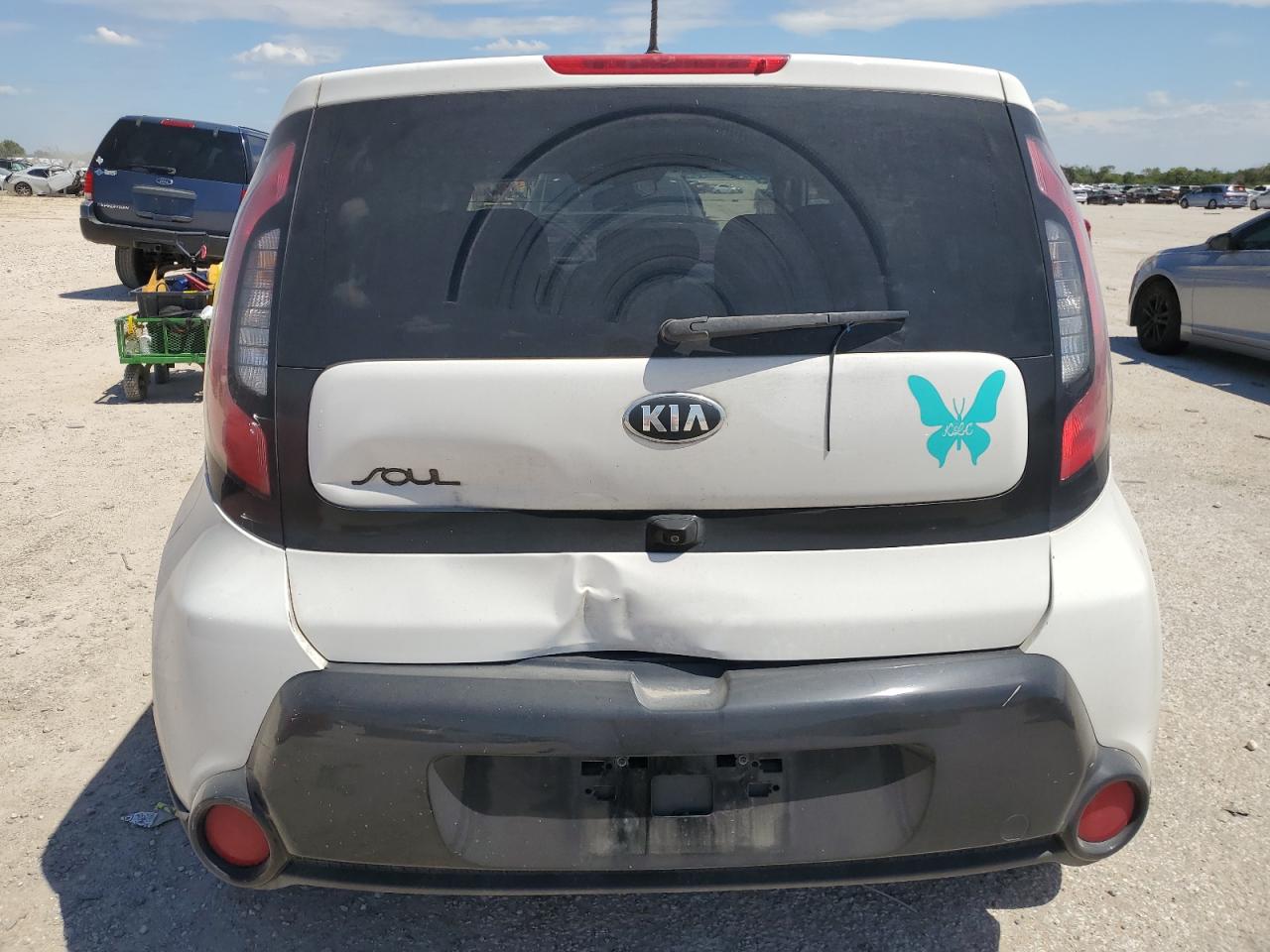 KNDJP3A55G7351807 2016 Kia Soul +