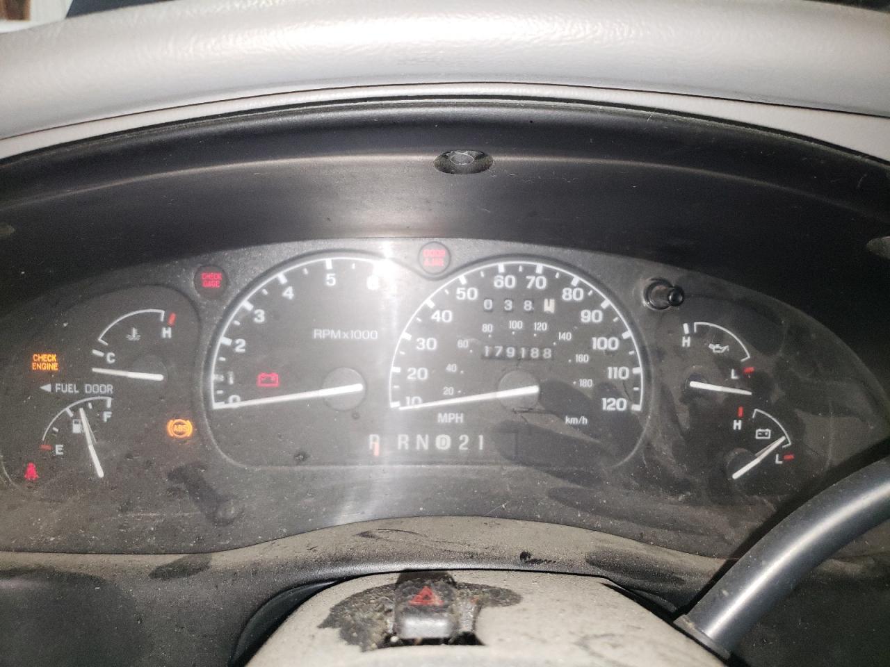 1999 Ford Explorer VIN: 1FMYU24E5XUC26073 Lot: 86696925