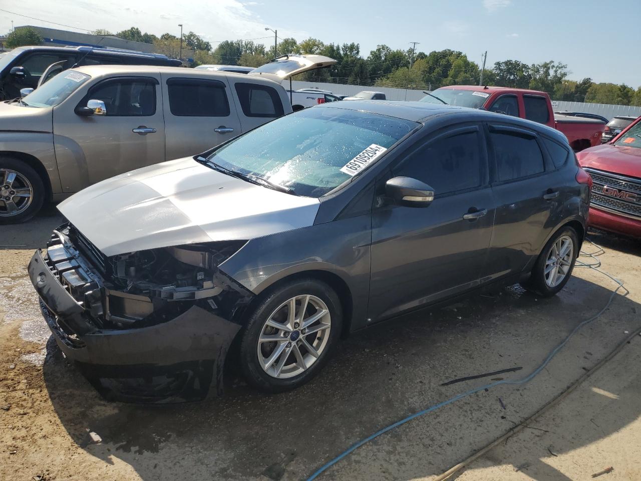 VIN 1FADP3K21GL217147 2016 FORD FOCUS no.1