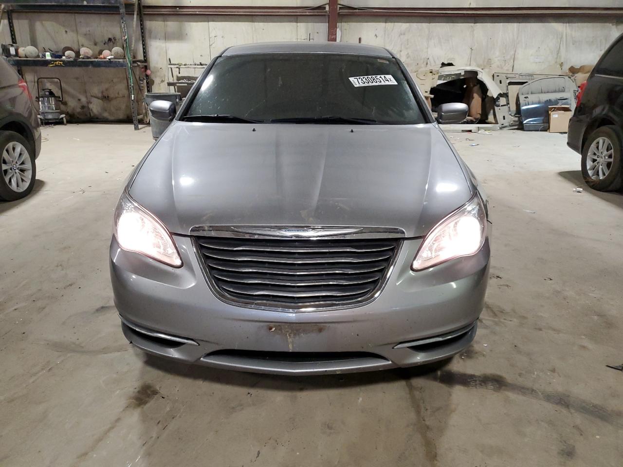 2014 Chrysler 200 - Image 5