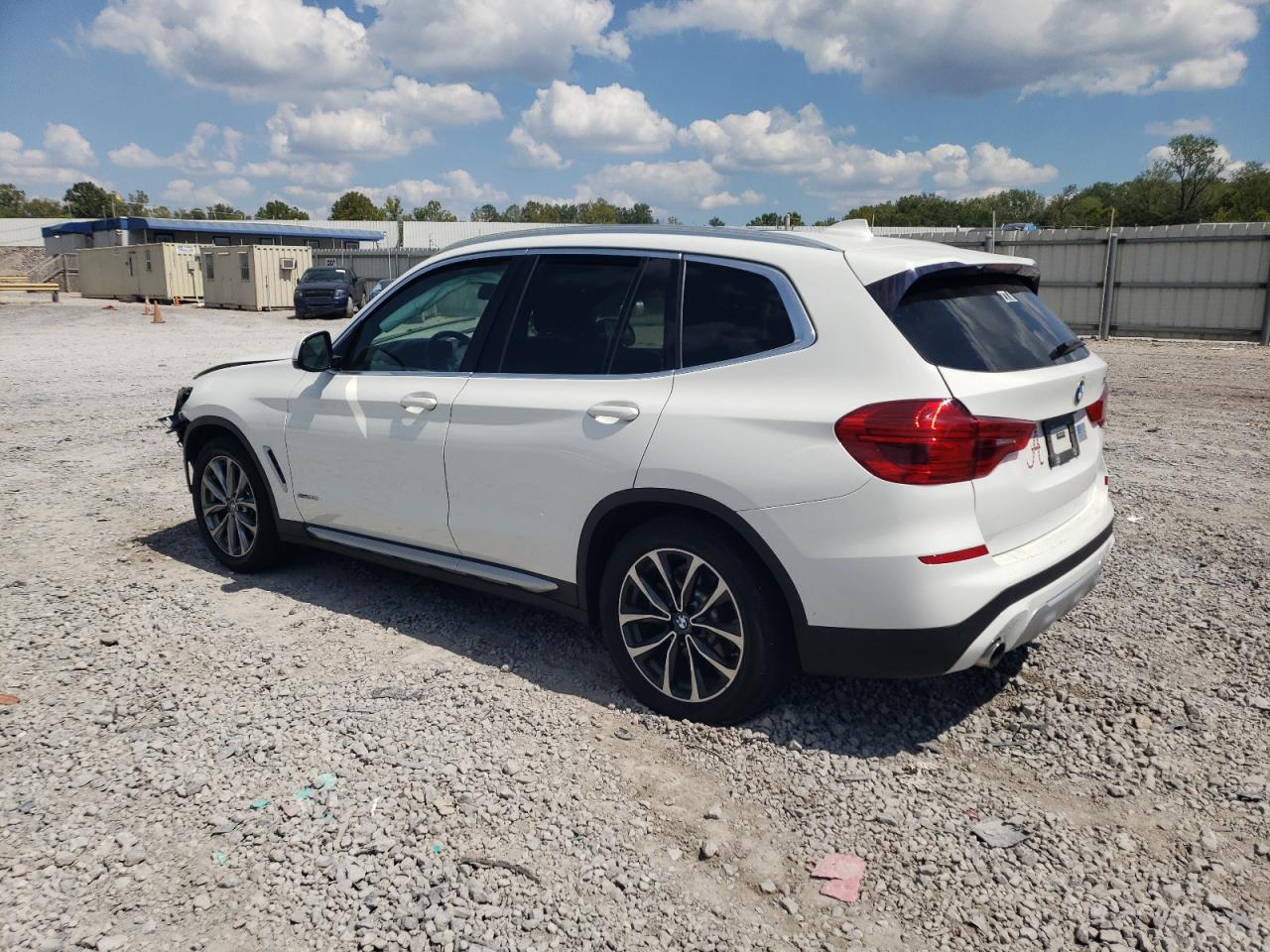 VIN 5UXTR9C51JLD64363 2018 BMW X3 no.2