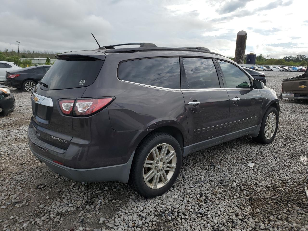 2013 Chevrolet Traverse - Image 3