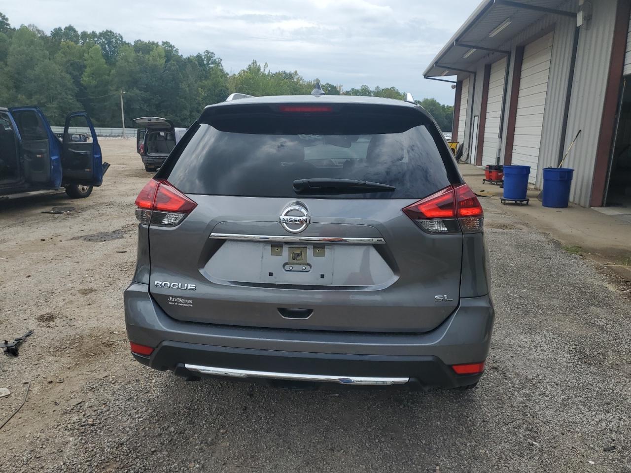 2018 Nissan Rogue S VIN: JN8AT2MT5JW464738 Lot: 70064304