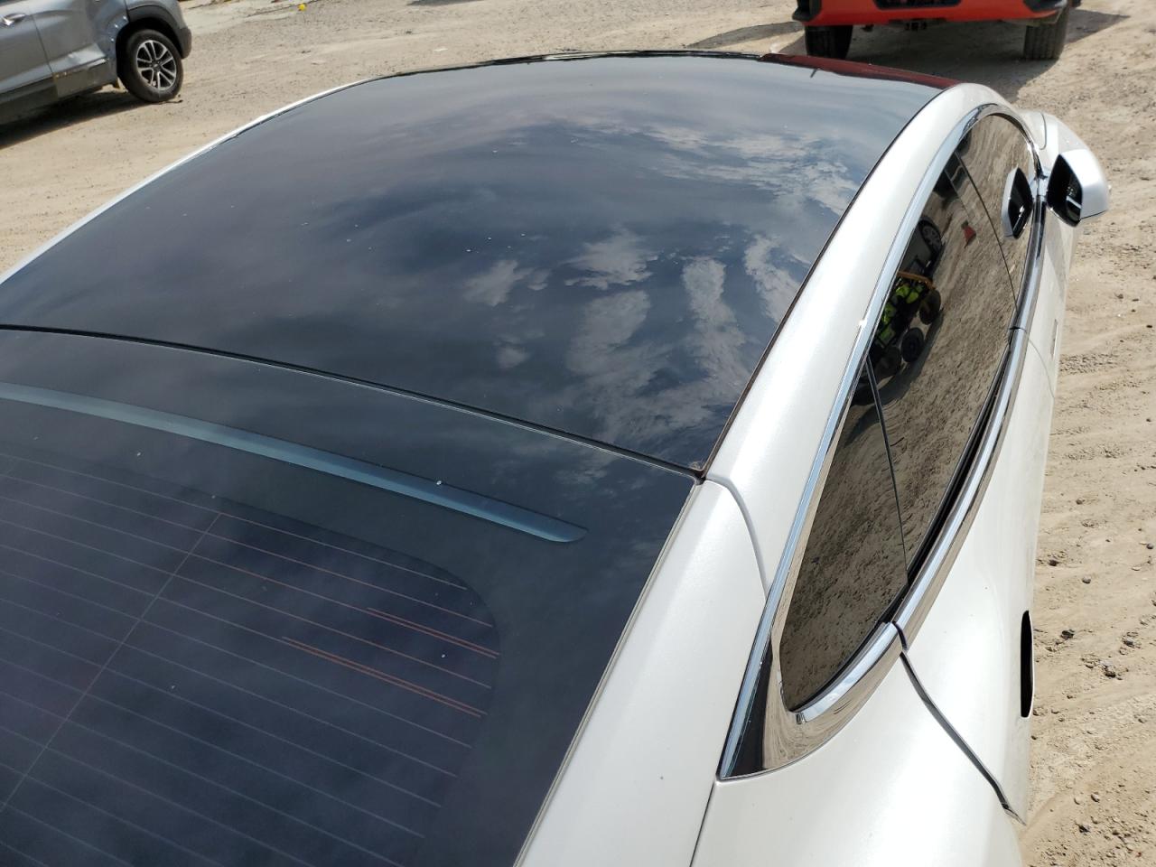 5YJSA1E28KF300590 2019 Tesla Model S