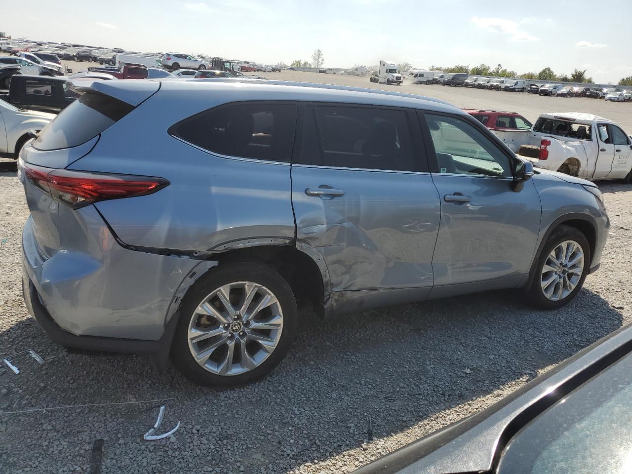 VIN 5TDDZRBH6MS144444 2021 TOYOTA HIGHLANDER no.3