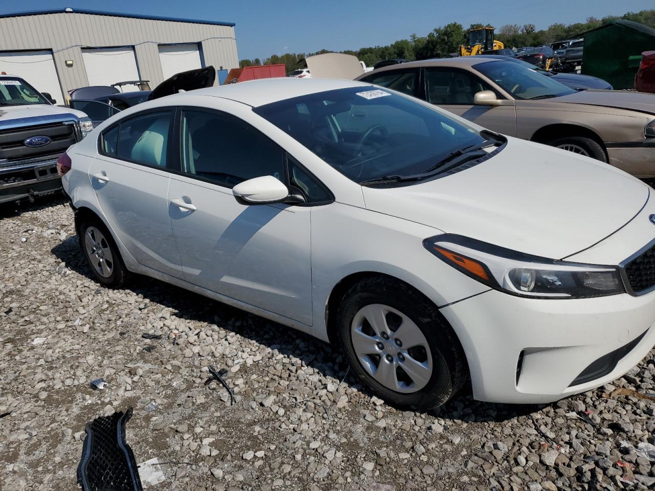 2017 Kia Forte - Image 4