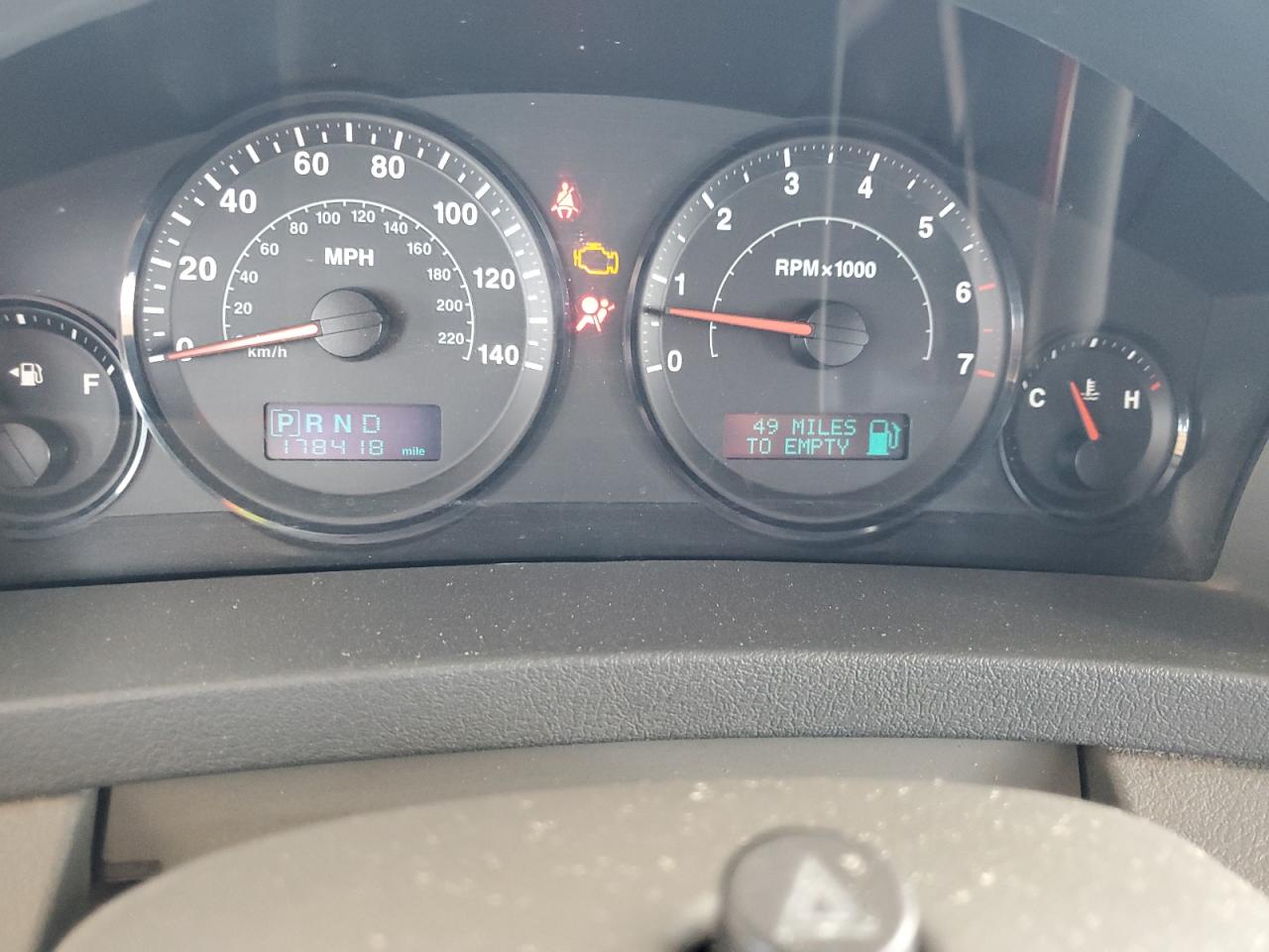 1J4GR48K25C696314 2005 Jeep Grand Cherokee Laredo