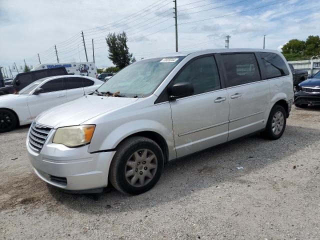 2009 Chrysler Town & Country Lx for Sale in Miami, FL - Rear End