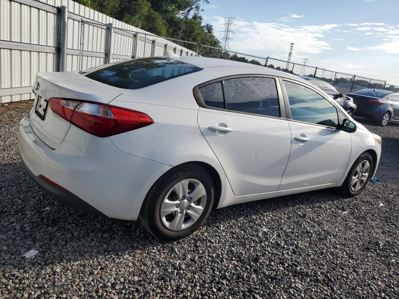2016 Kia Forte - Image 3