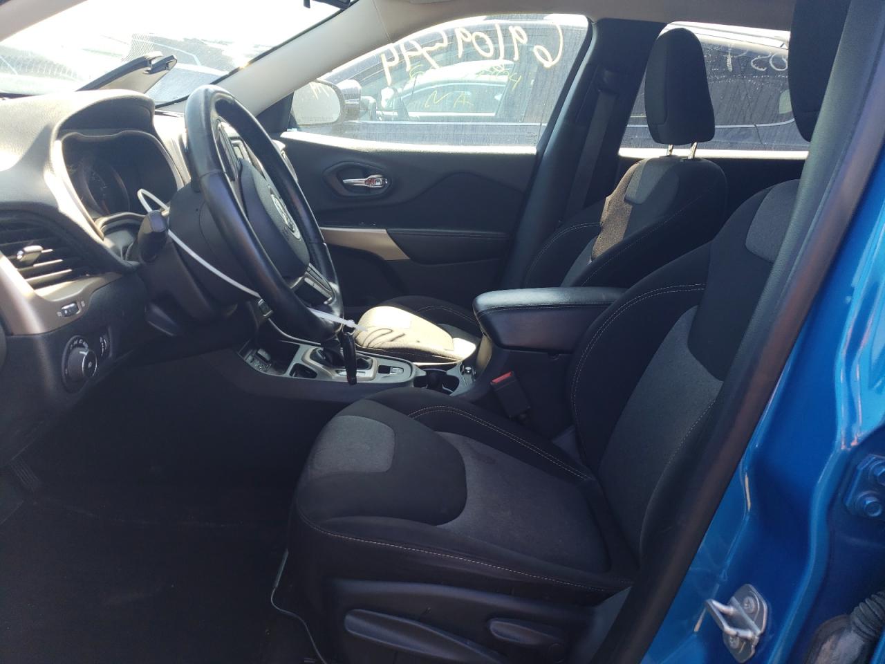 2018 Jeep Cherokee Latitude VIN: 1C4PJLCB1JD618416 Lot: 69109544