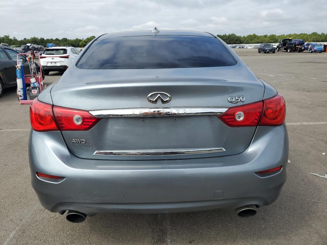 JN1EV7AR5HM838318 2017 Infiniti Q50 Premium