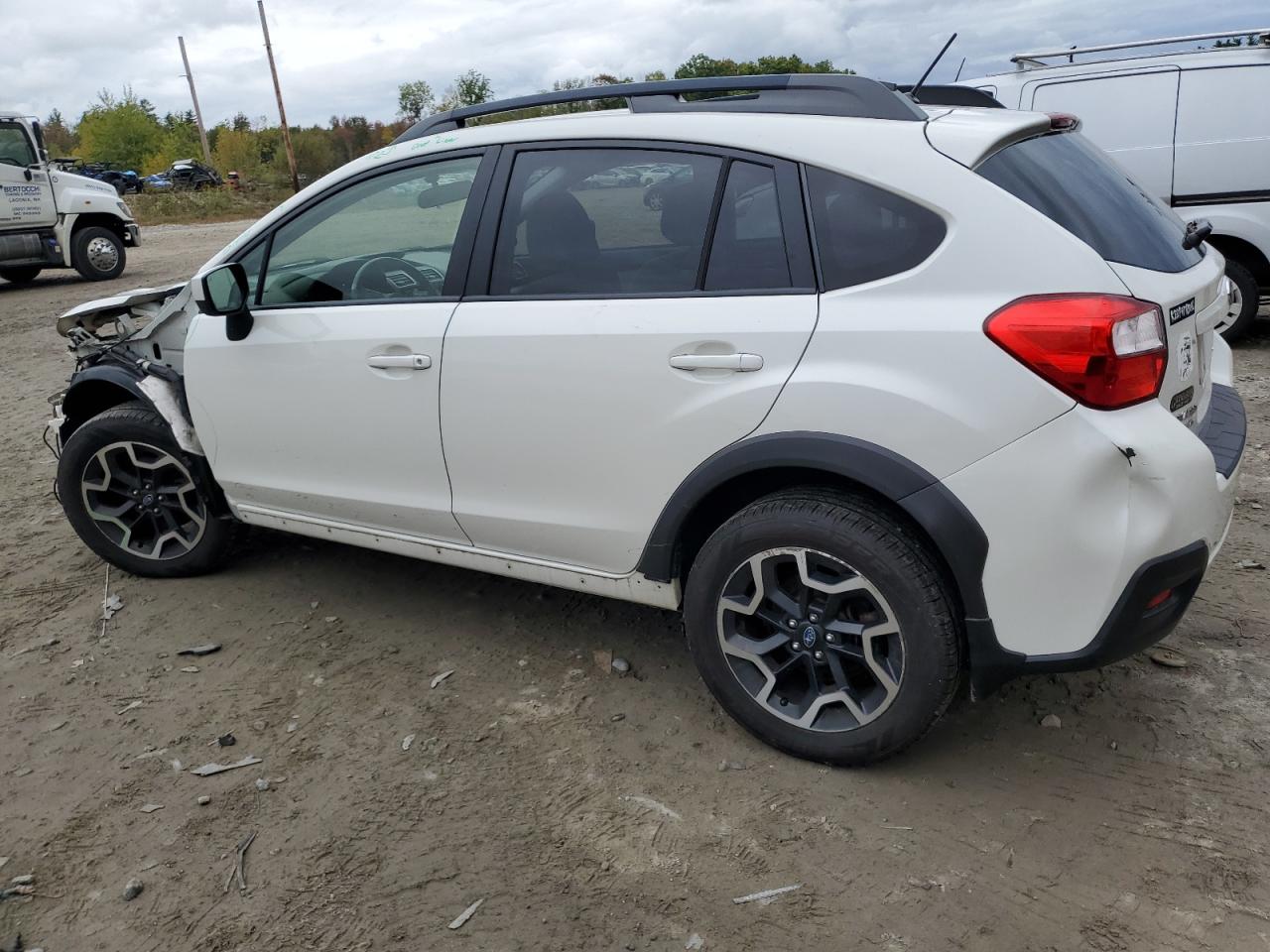 2017 Subaru XV - Image 2