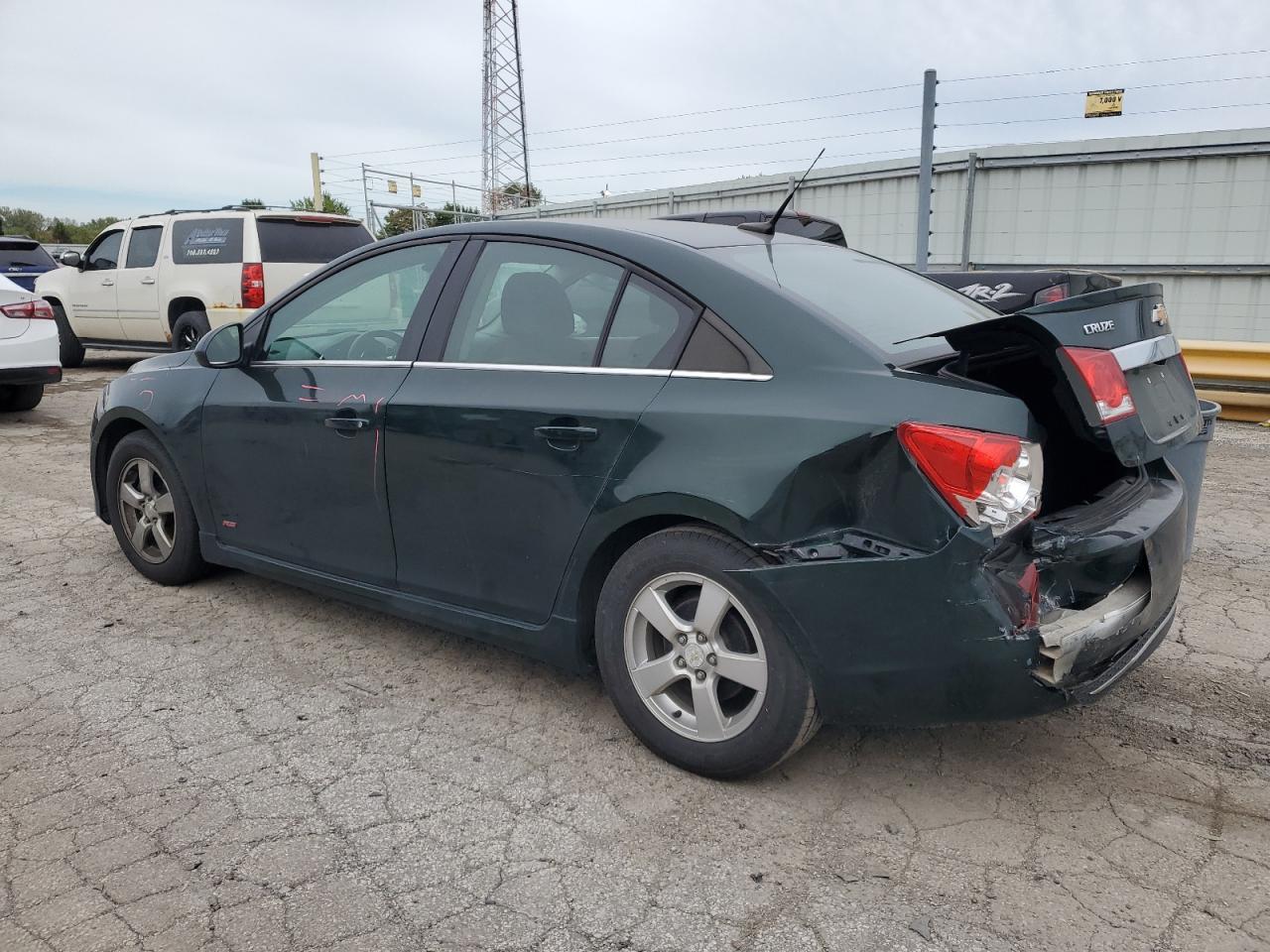 2014 Chevrolet Cruze - Image 2