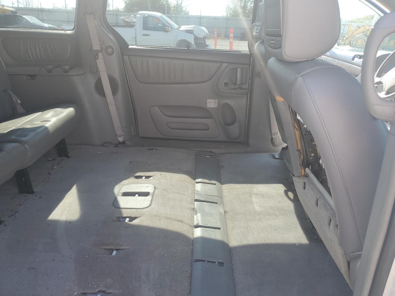 2007 Toyota Sienna Xle VIN: 5TDZK22C27S024814 Lot: 71401824