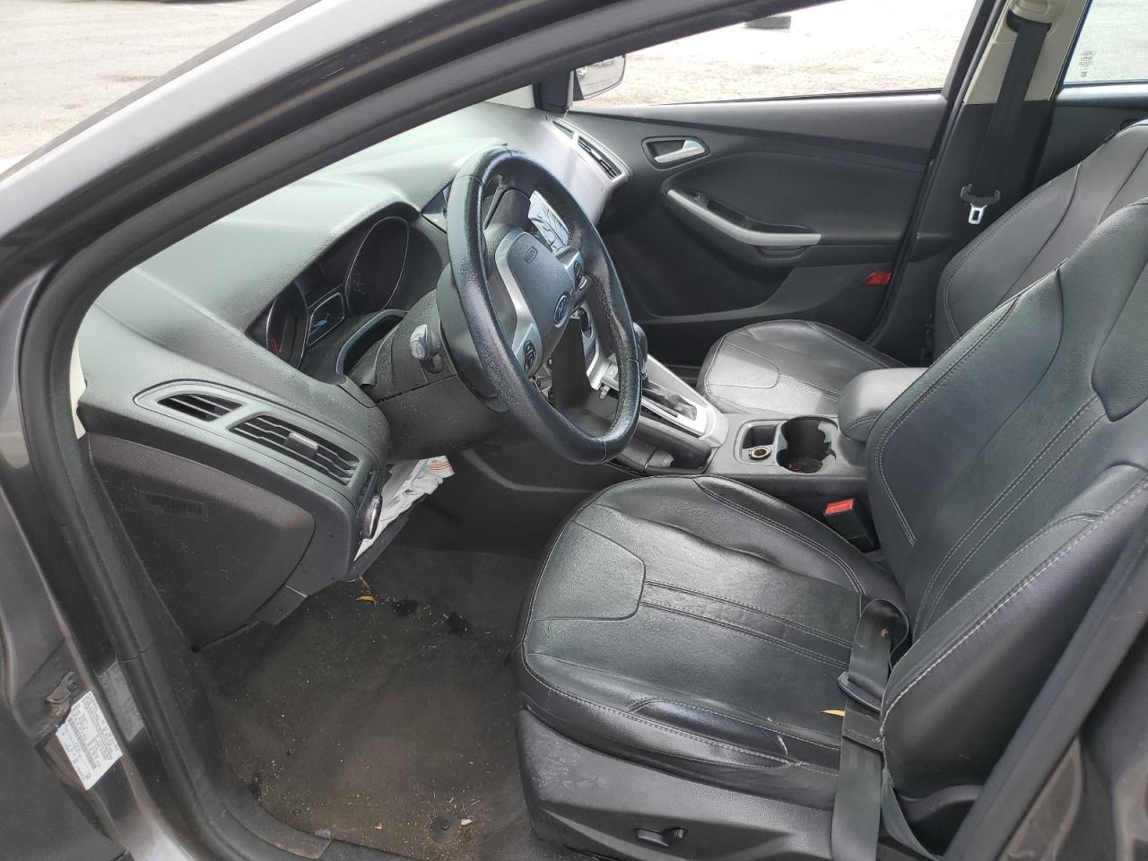 1FADP3F22EL302750 2014 Ford Focus Se