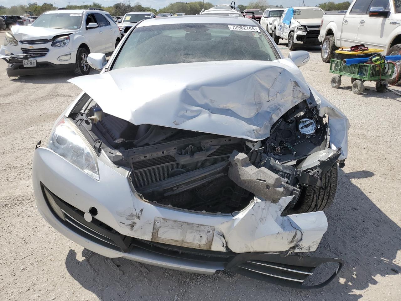 2011 Hyundai Genesis - Image 5