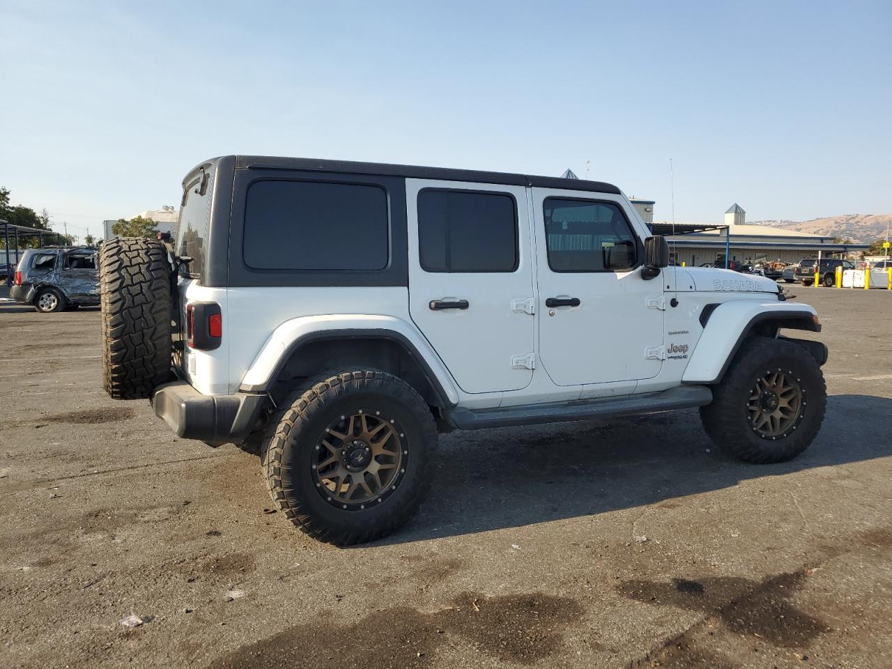 2019 Jeep Wrangler Unlimited Sahara VIN: 1C4HJXEG2KW528525 Lot: 73721664