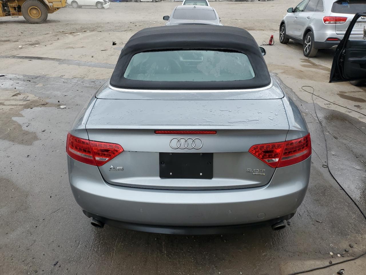 2011 Audi A5 Premium Plus VIN: WAULFAFH0BN001618 Lot: 72588894