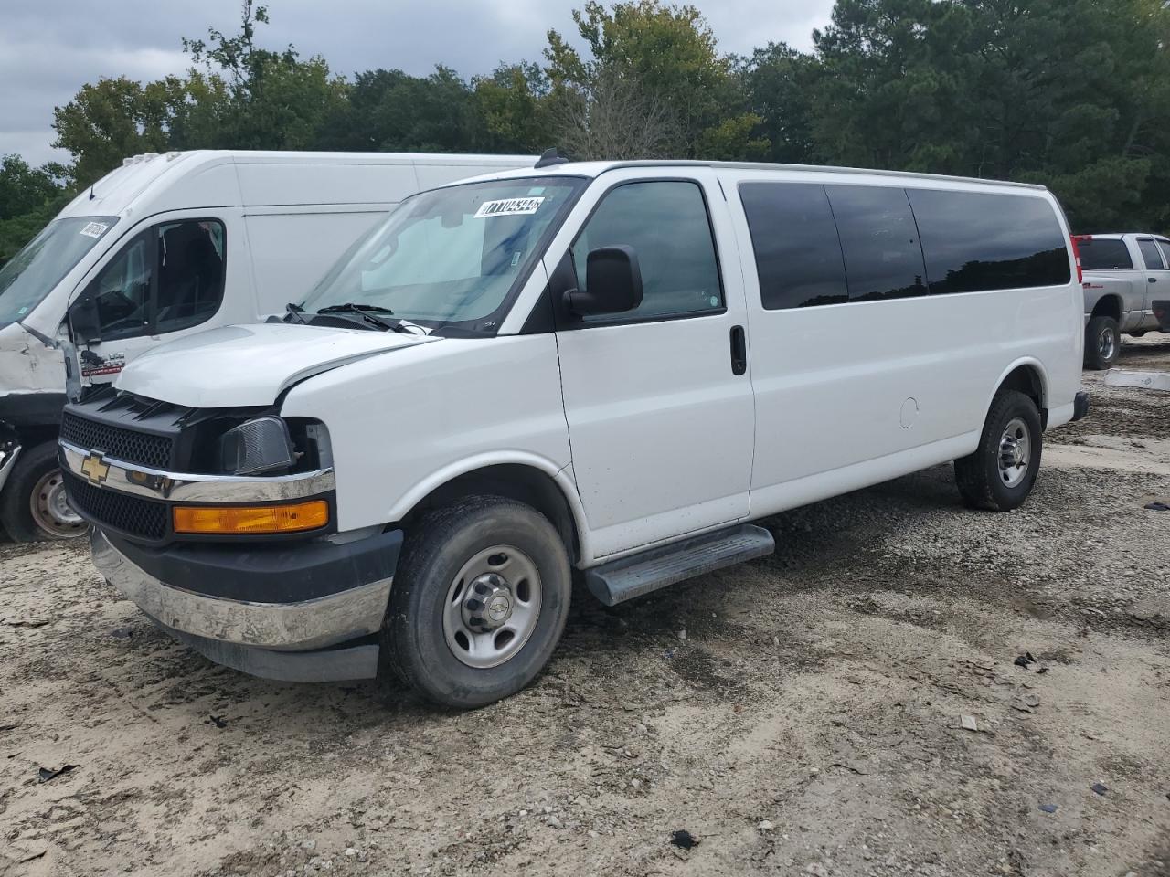 VIN 1GAZGPF7XN1195468 2022 CHEVROLET EXPRESS no.1