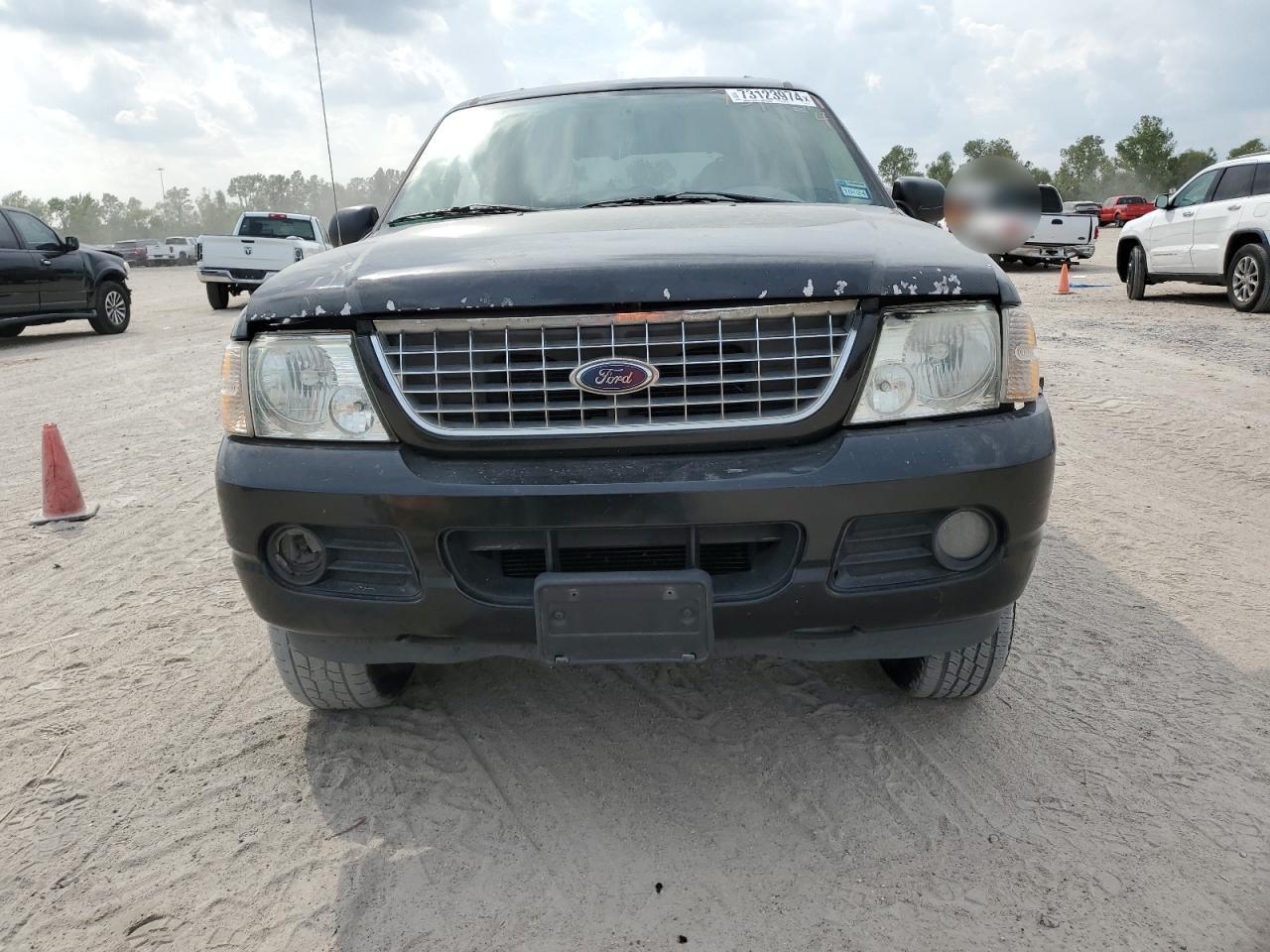 2004 Ford Explorer - Image 5