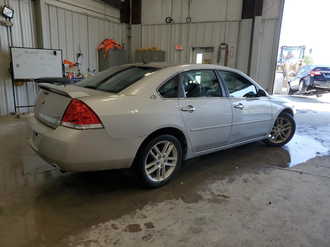 2G1WU583181202476 2008 Chevrolet Impala Ltz