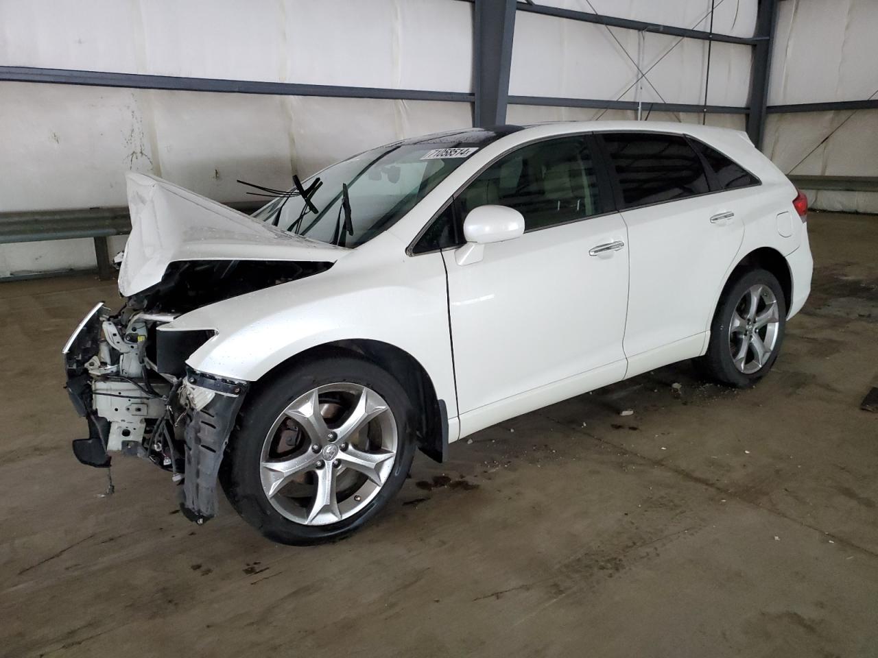2010 Toyota Venza - Image 1
