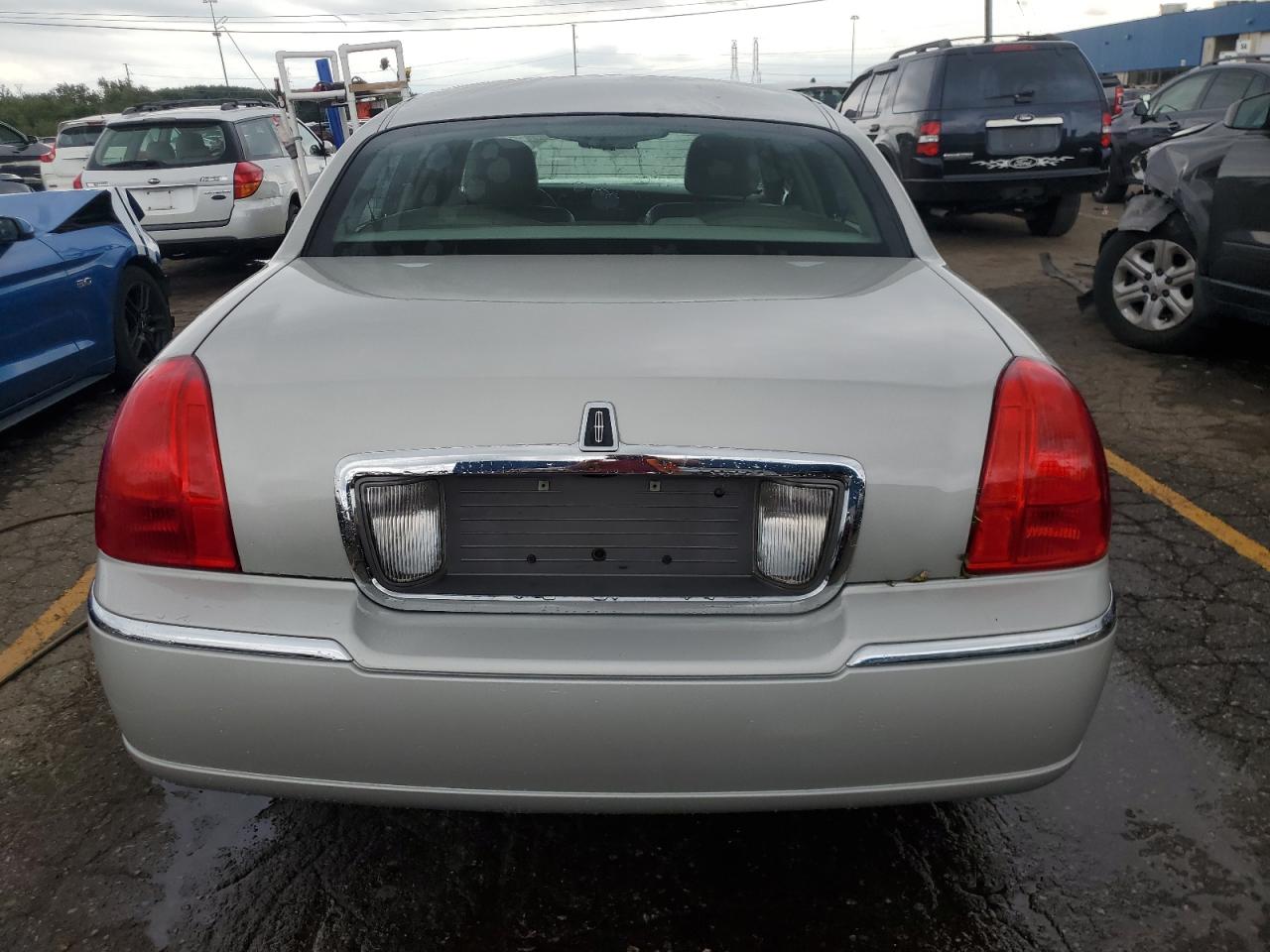 1LNHM81V16Y627943 2006 Lincoln Town Car Signature