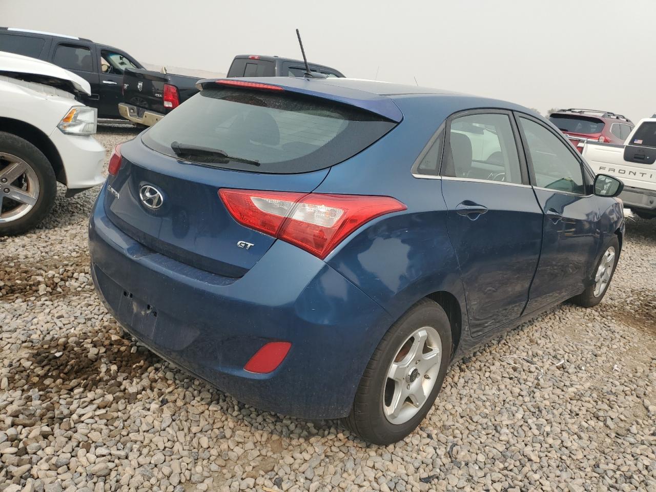 2014 Hyundai Elantra - Image 3