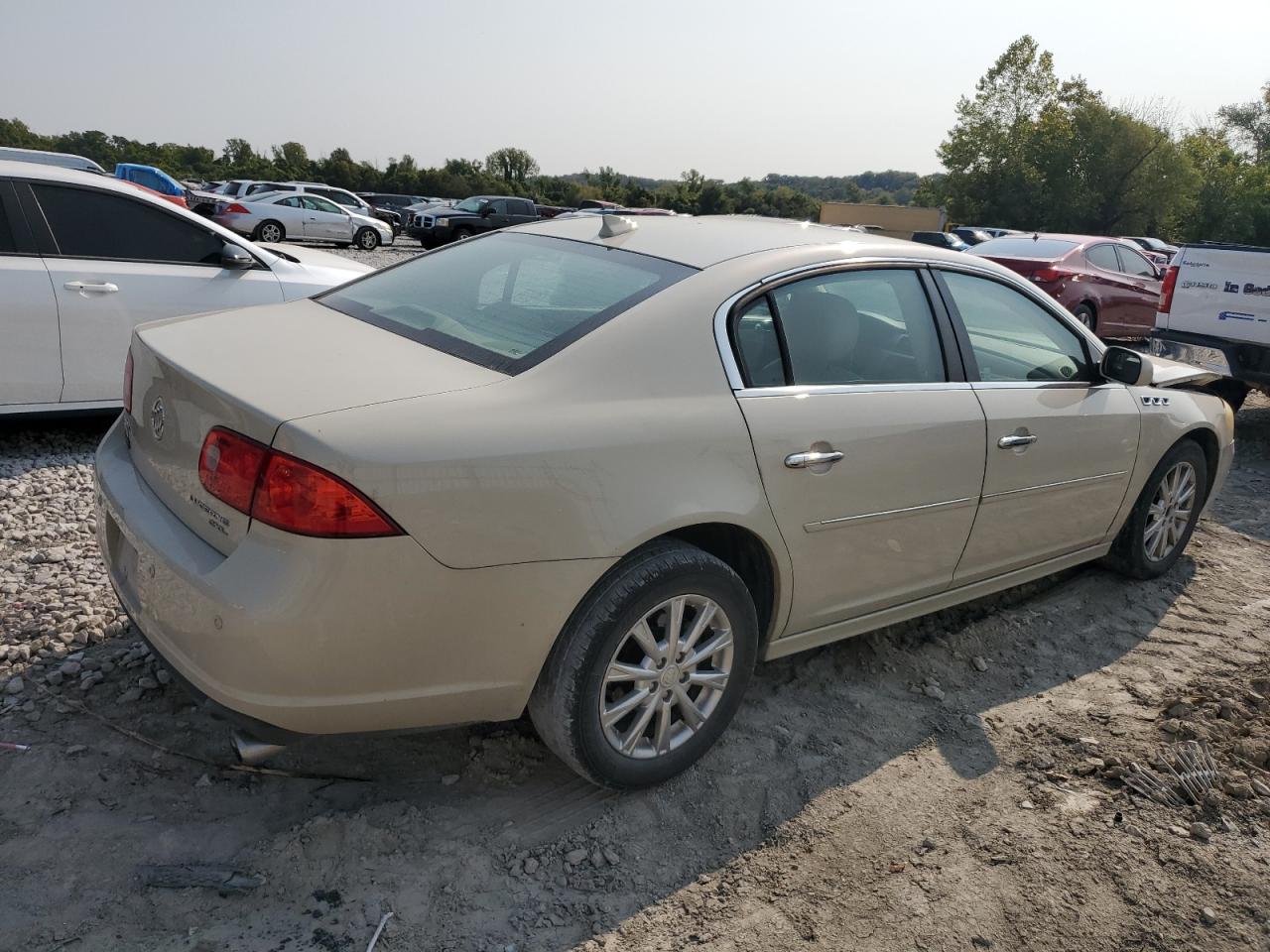 1G4HC5EM4BU143799 2011 Buick Lucerne Cxl