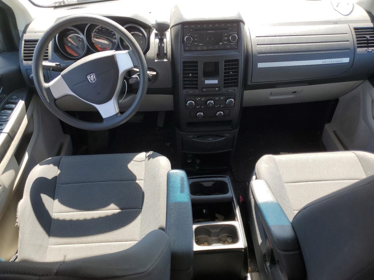 2008 Dodge Grand Caravan Se VIN: 2D8HN44H08R812882 Lot: 69403704