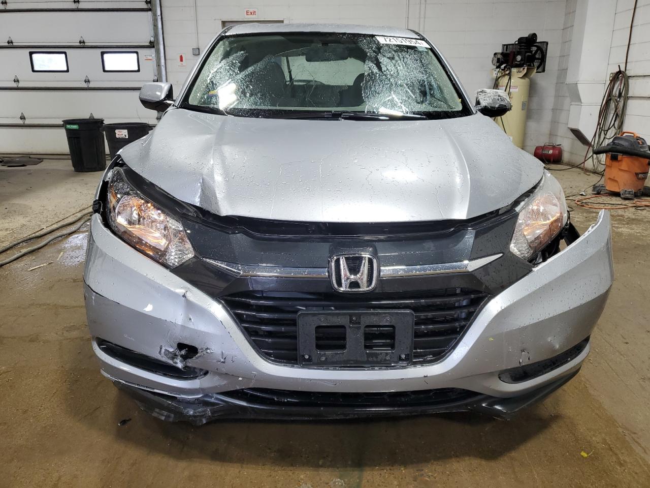 3CZRU6H34JG701791 2018 Honda Hr-V Lx