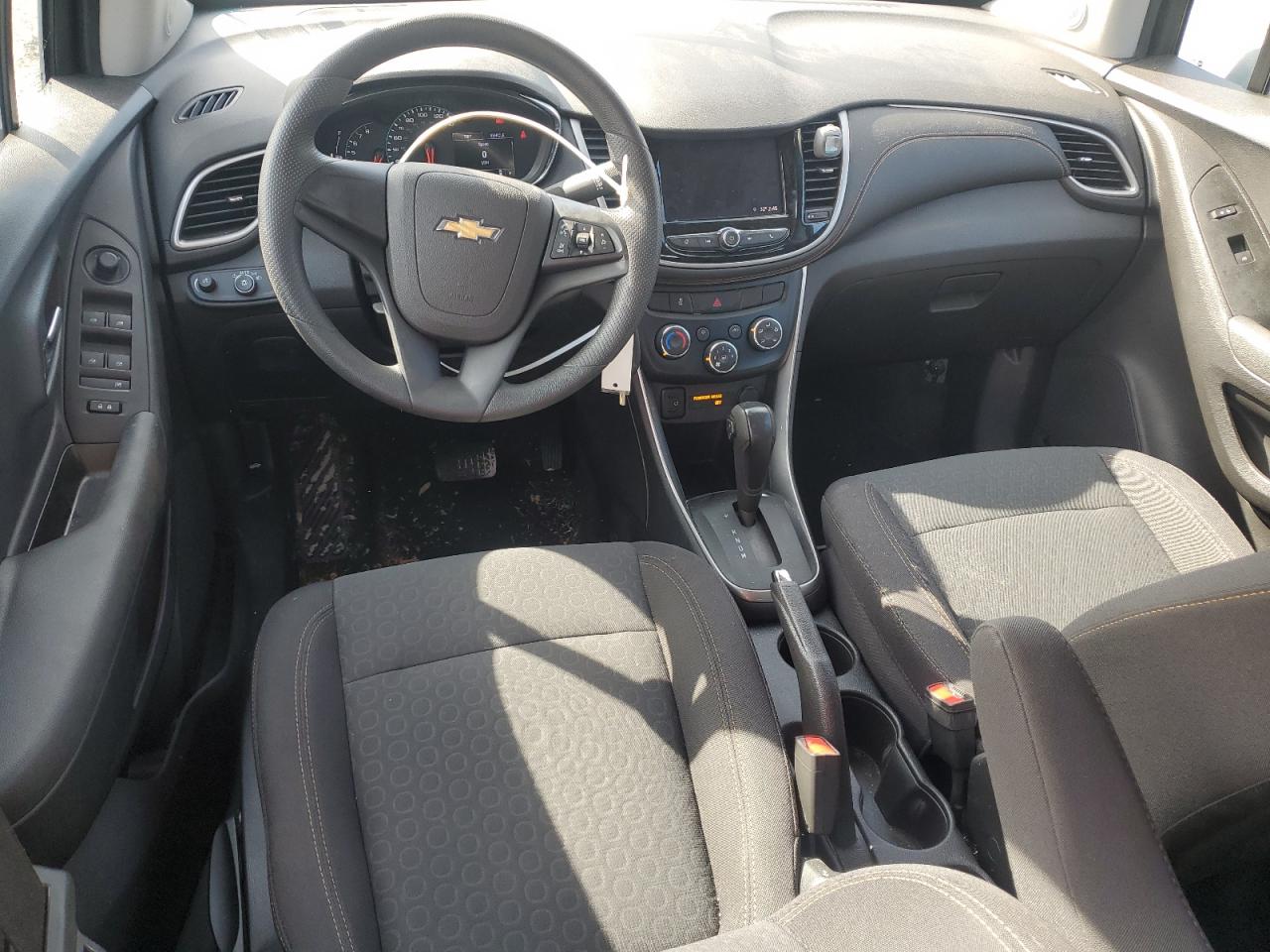 3GNCJKSB4LL152933 2020 Chevrolet Trax Ls