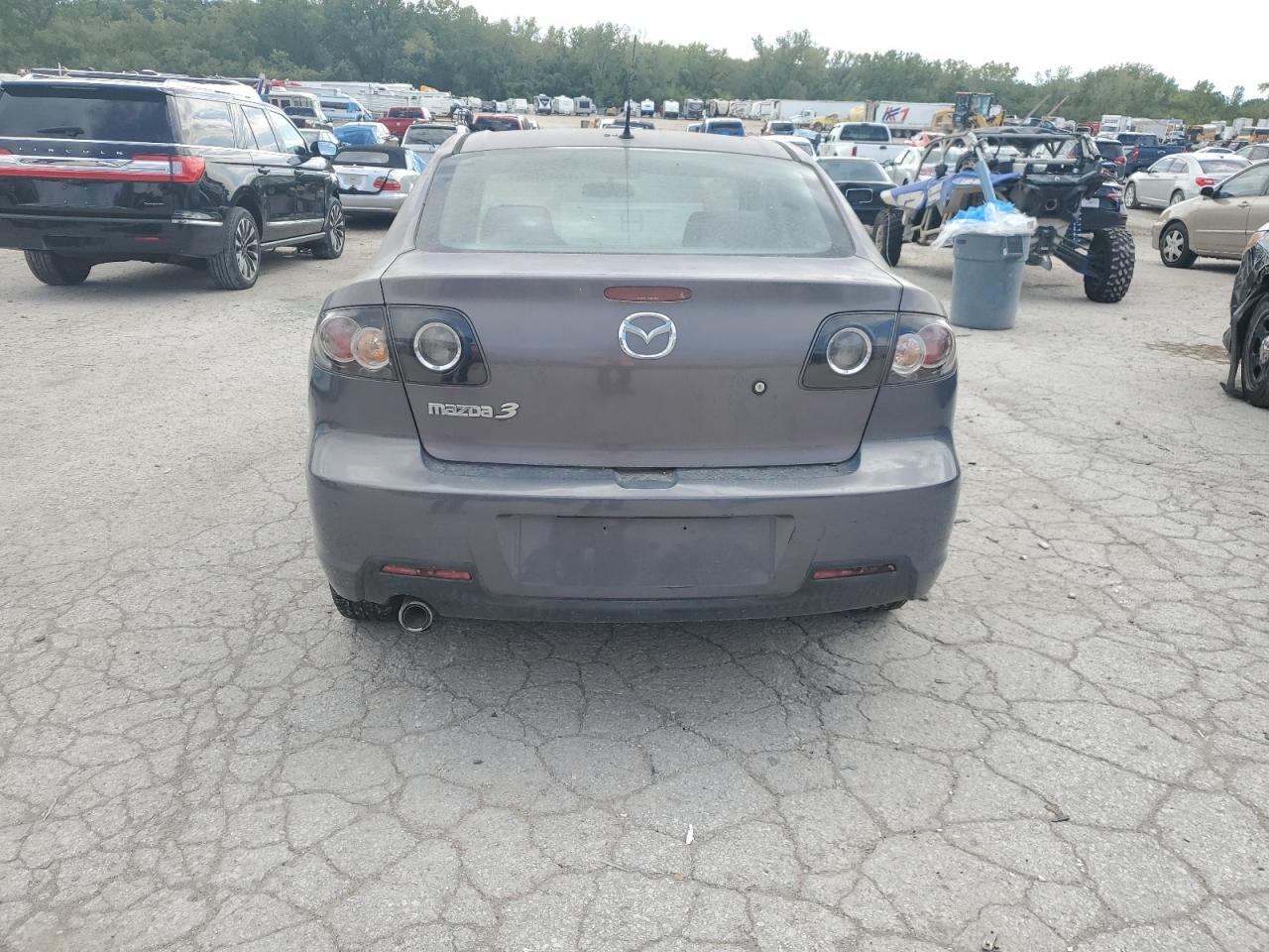 2008 Mazda 3 I VIN: JM1BK12F381871944 Lot: 73062454