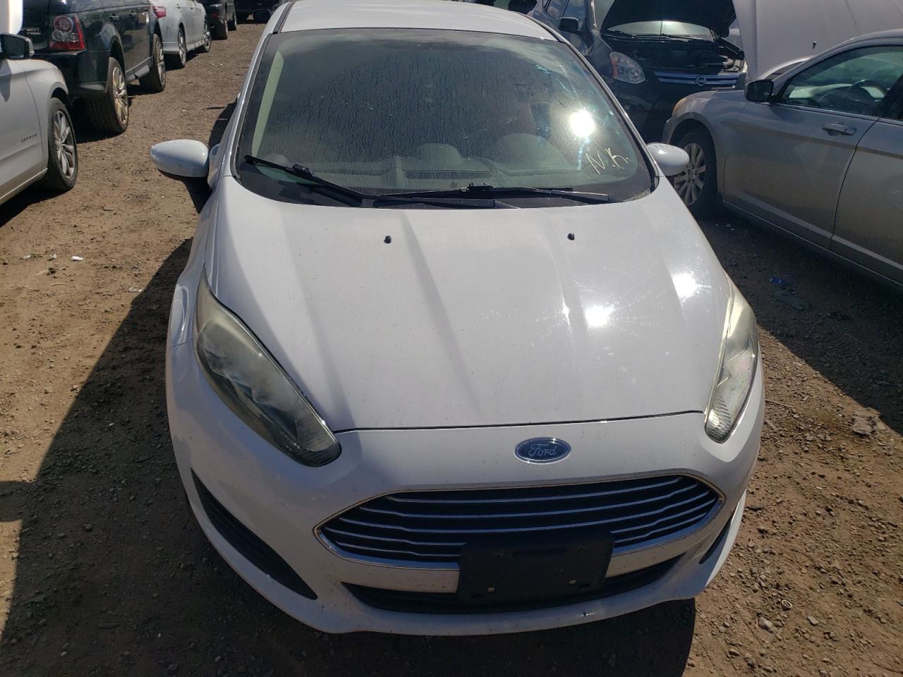 VIN 3FADP4AJ2FM178760 2015 FORD FIESTA no.5