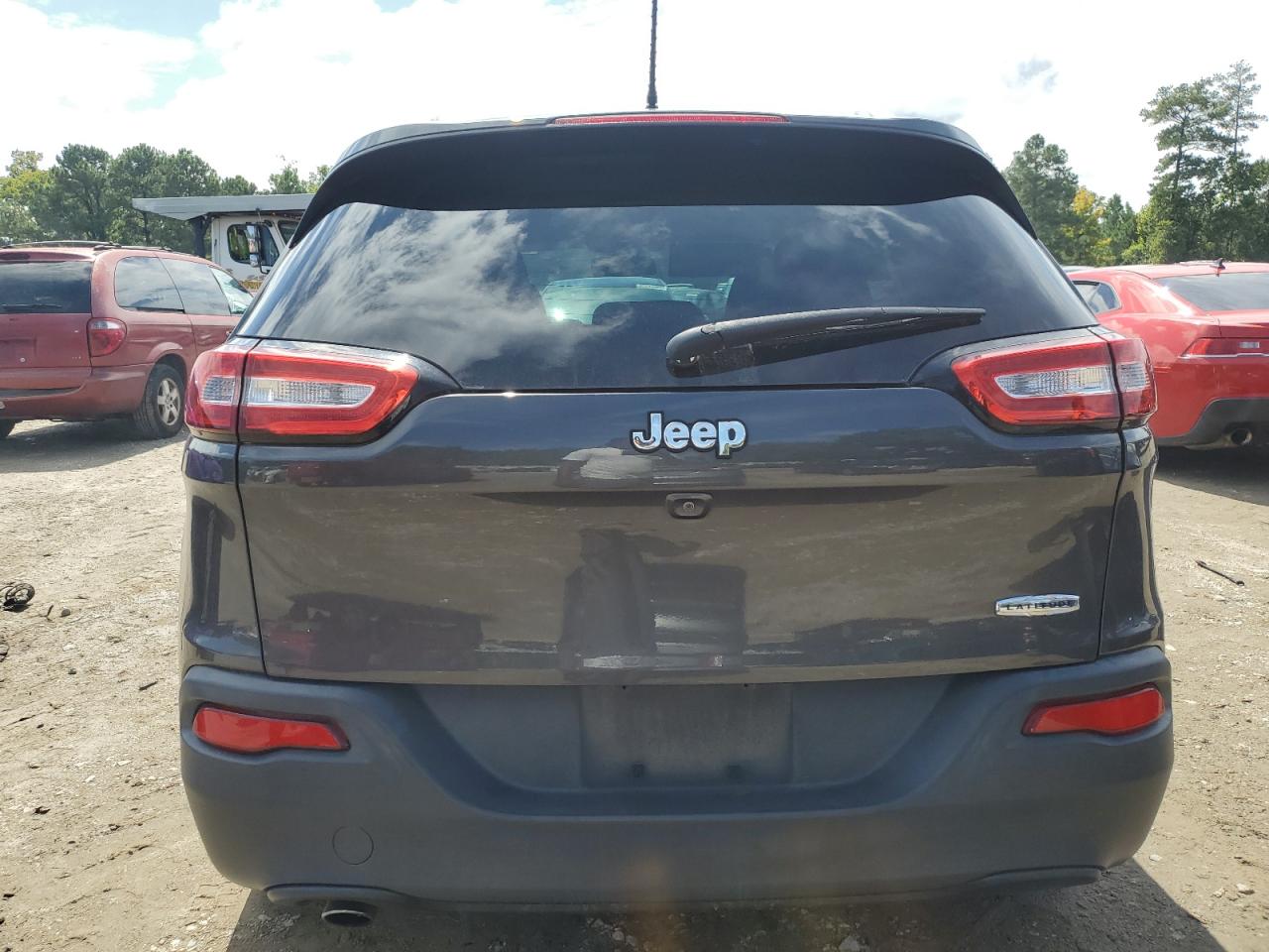 2017 Jeep Cherokee Latitude VIN: 1C4PJLCB1HW591796 Lot: 72129604