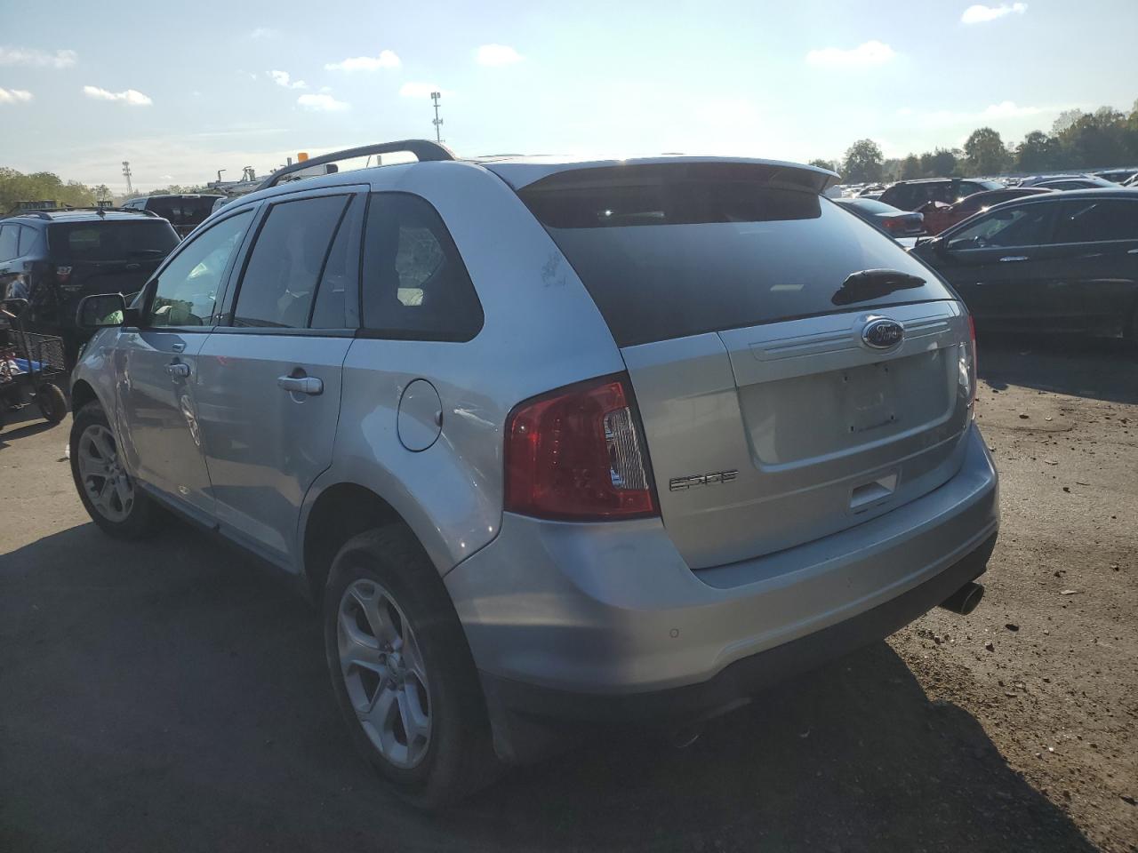 2012 Ford Edge - Image 2