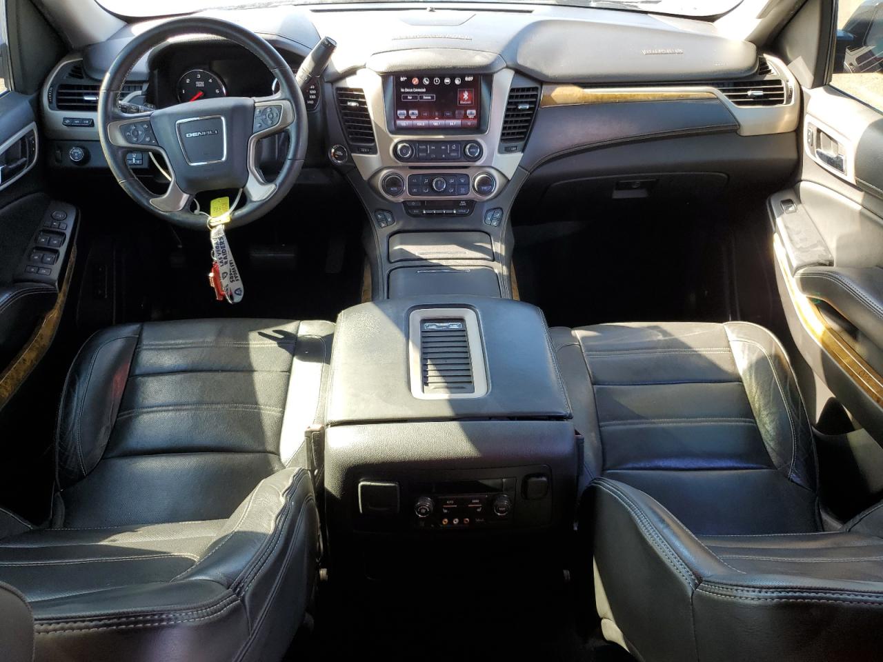2016 GMC Yukon - Image 8