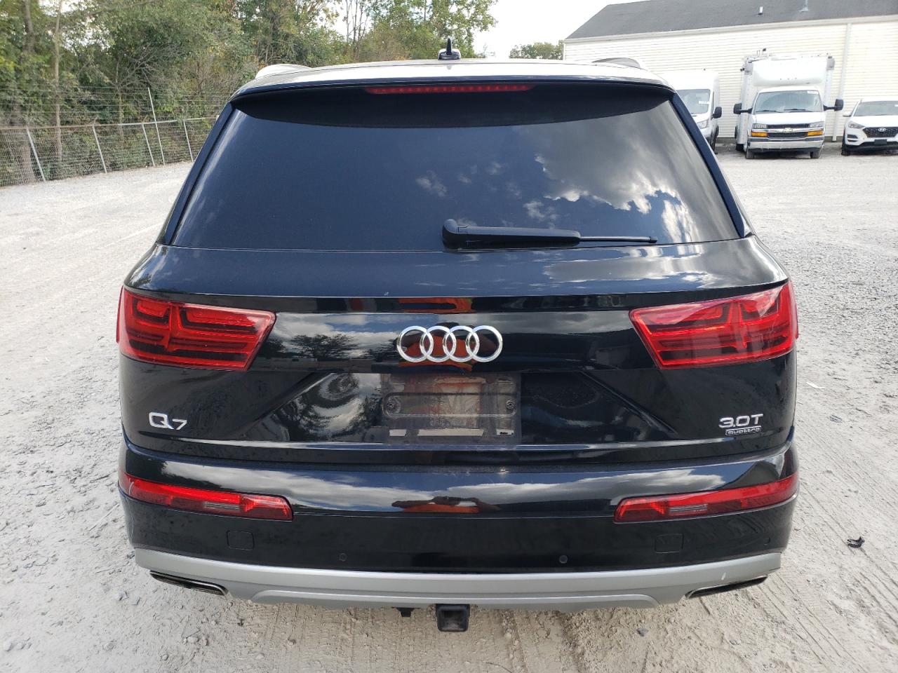 WA1LAAF78JD001213 2018 Audi Q7 Premium Plus