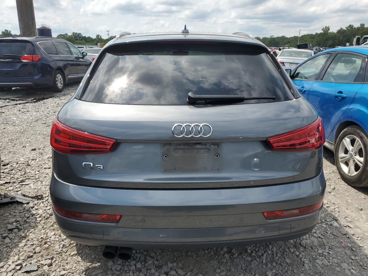 WA1BCCFS5HR006629 2017 Audi Q3 Premium