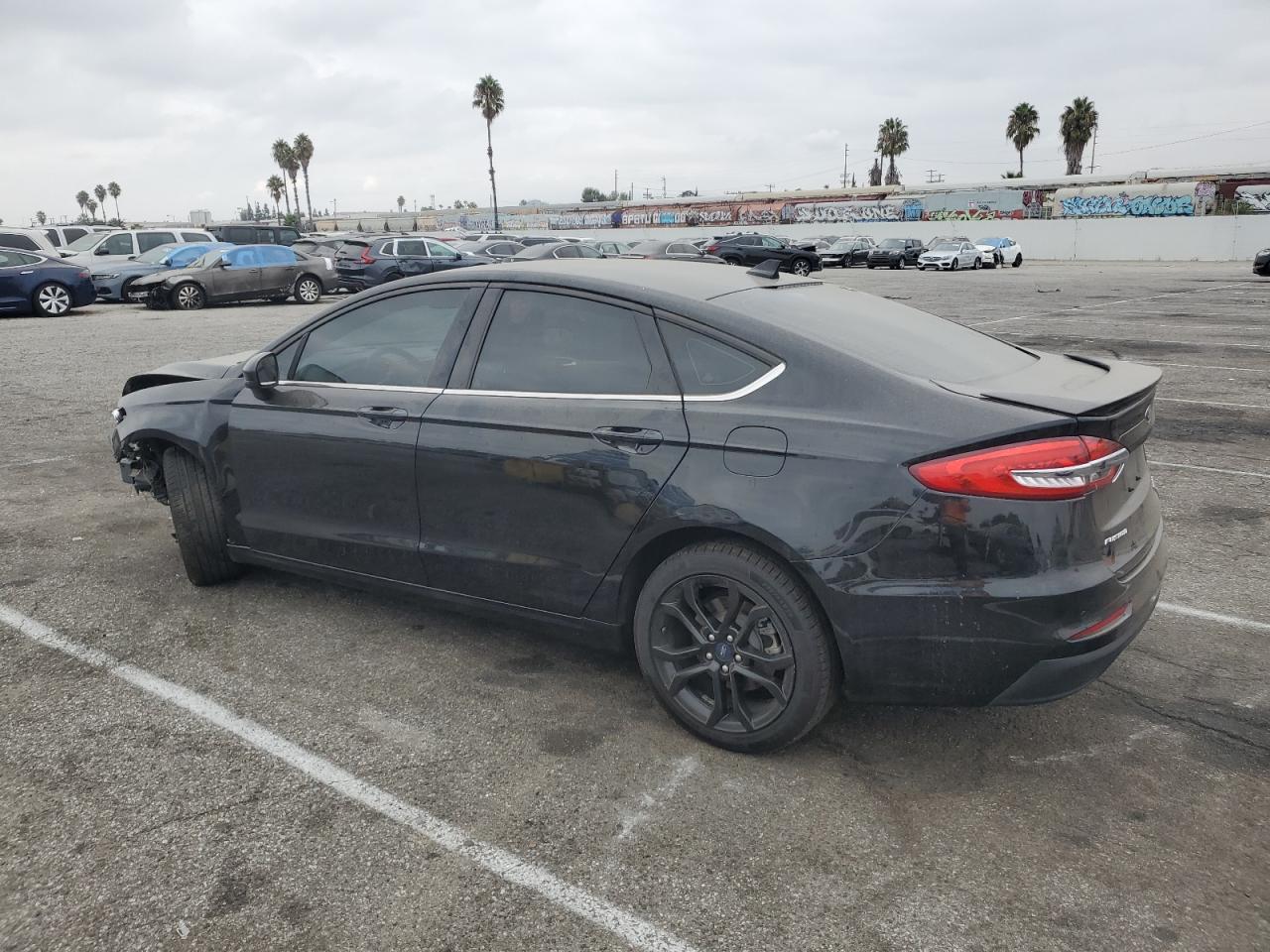 VIN 3FA6P0HD7KR251846 2019 FORD FUSION no.2