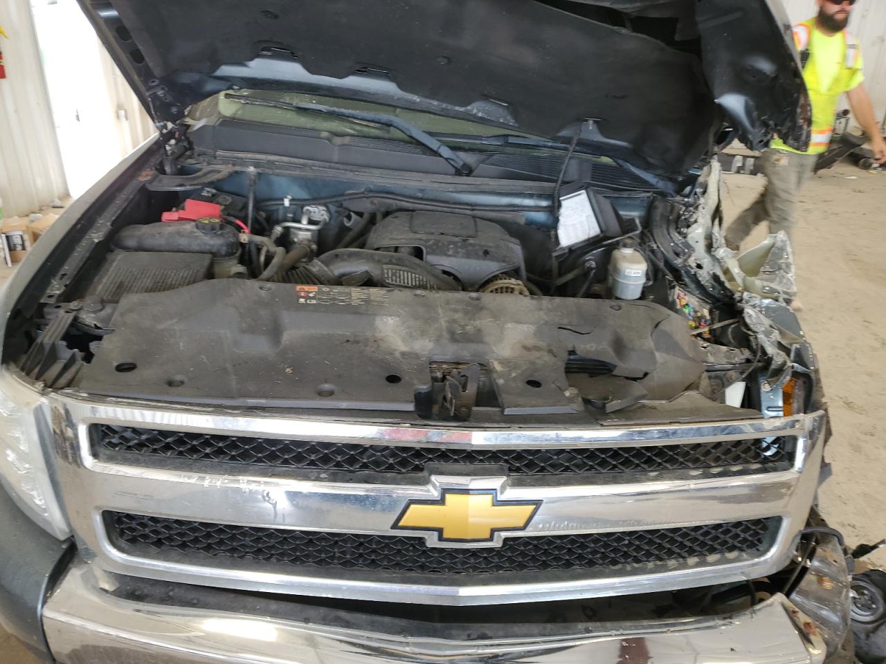 1GCPKSE38BF179959 2011 Chevrolet Silverado K1500 Lt