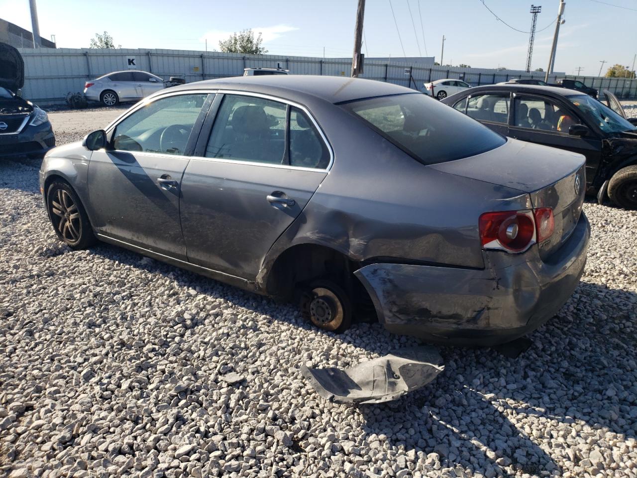 2006 Volkswagen Jetta - Image 2