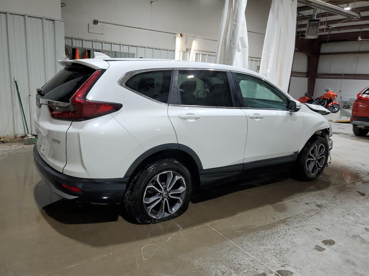 2HKRW2H81MH663548 Honda CRV CR-V EXL 3