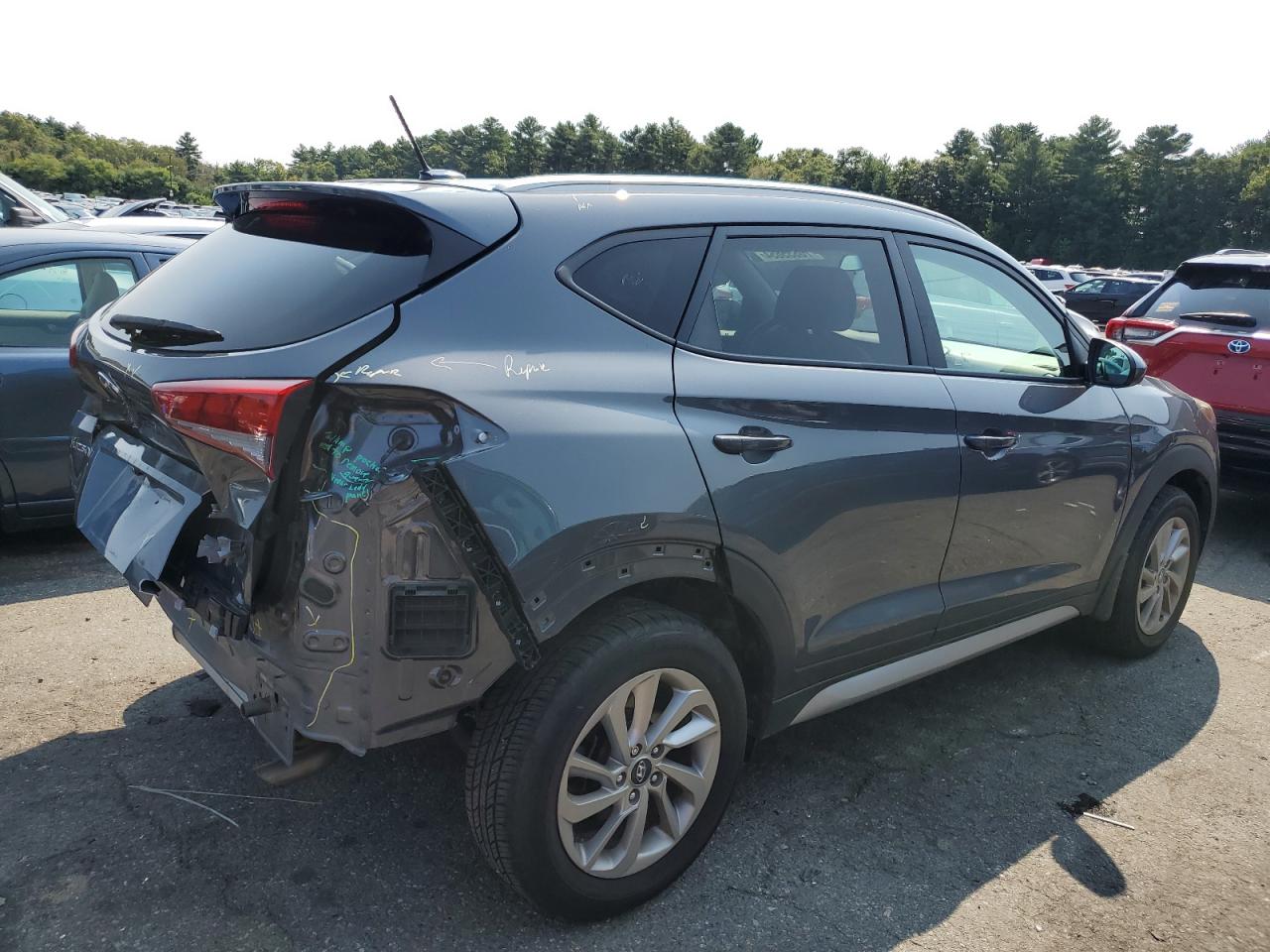 2017 Hyundai Tucson - Image 3